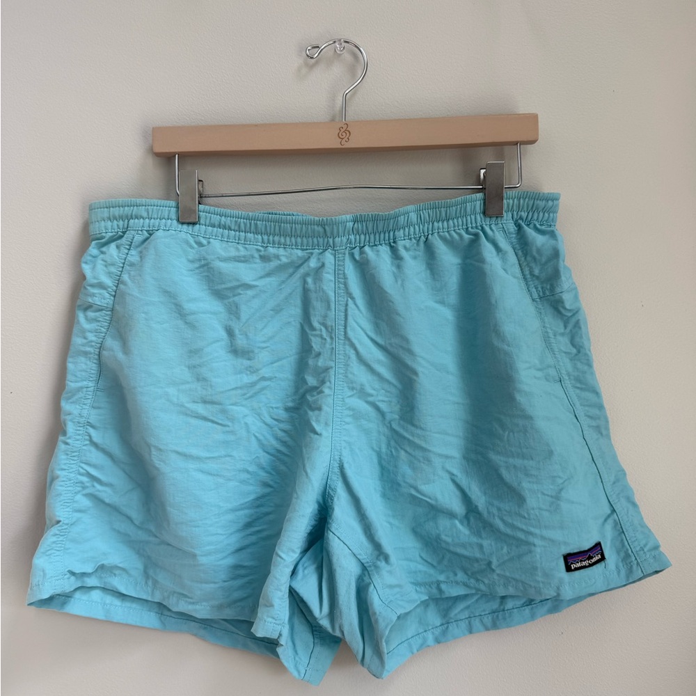 Patagonia women’s baggies shorts size large